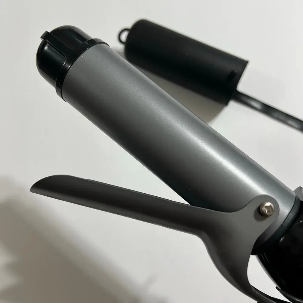 Revlon Professional Perfect Heat Styling Curling Iron Silicone Cover 1.5 Inch
